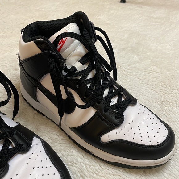 Nike dunk high tops (panda) - Picture 3 of 4